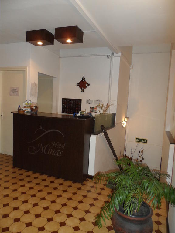 Hotel Minas Buitenkant foto