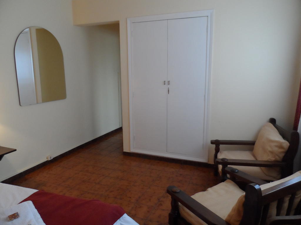 Hotel Minas Buitenkant foto