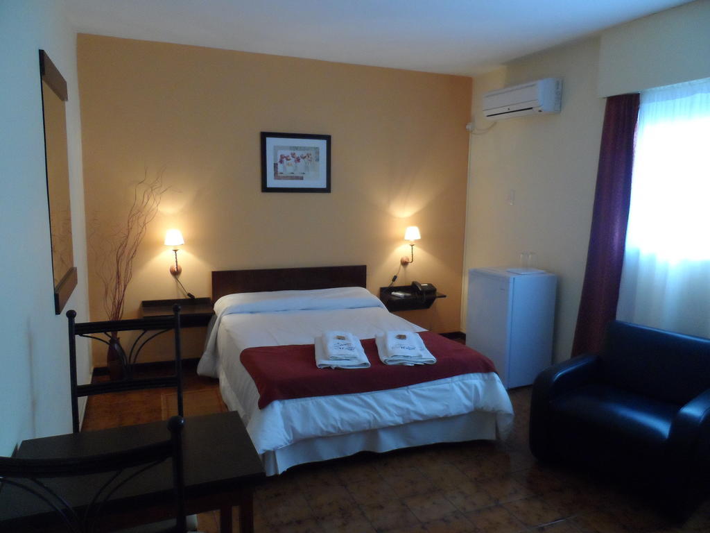 Hotel Minas Buitenkant foto