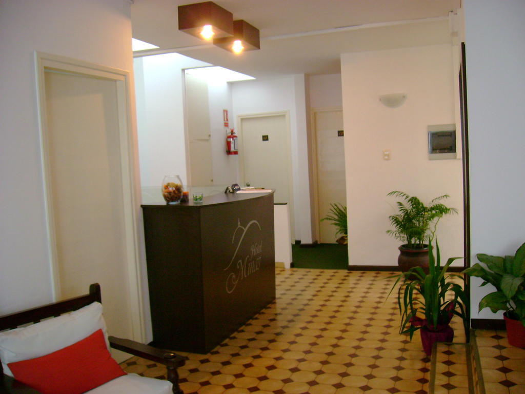 Hotel Minas Buitenkant foto